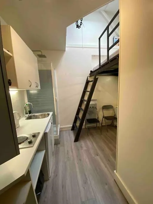 Studio 9M2 Tour Eiffel Invalide Champ De Mars 75015 Paris Apartman