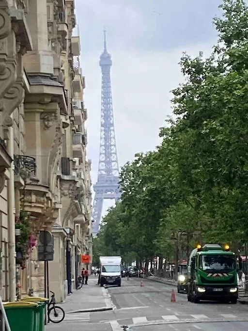 Studio 9M2 Tour Eiffel Invalide Champ De Mars 75015 Paris Apartment France