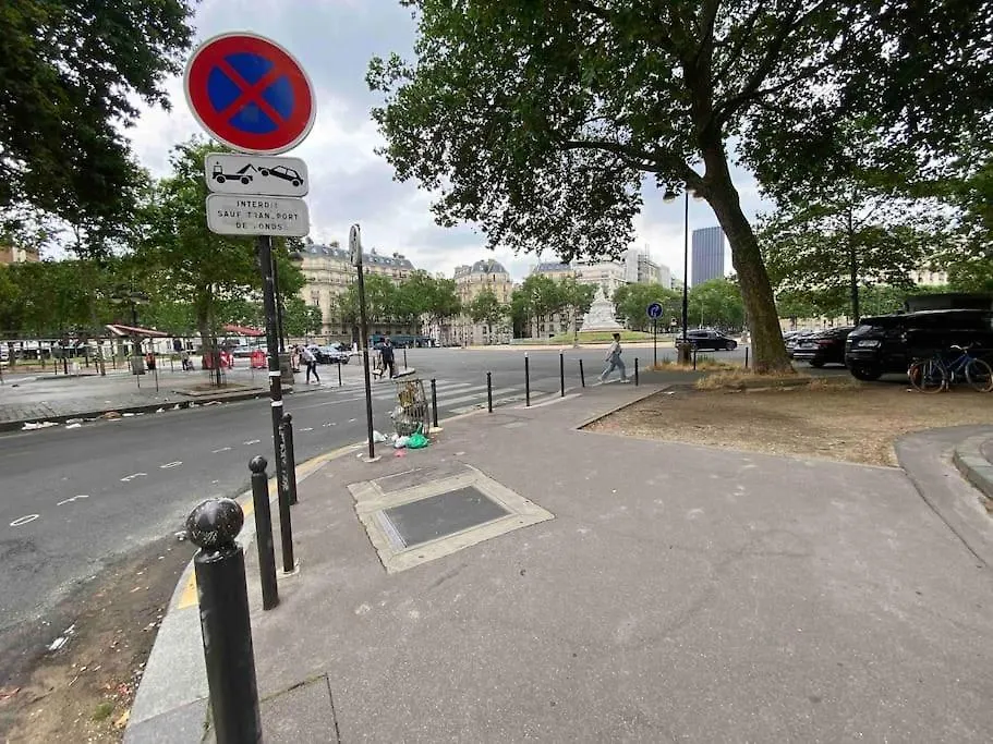 Studio 9M2 Tour Eiffel Invalide Champ De Mars 75015 Paris Lägenhet